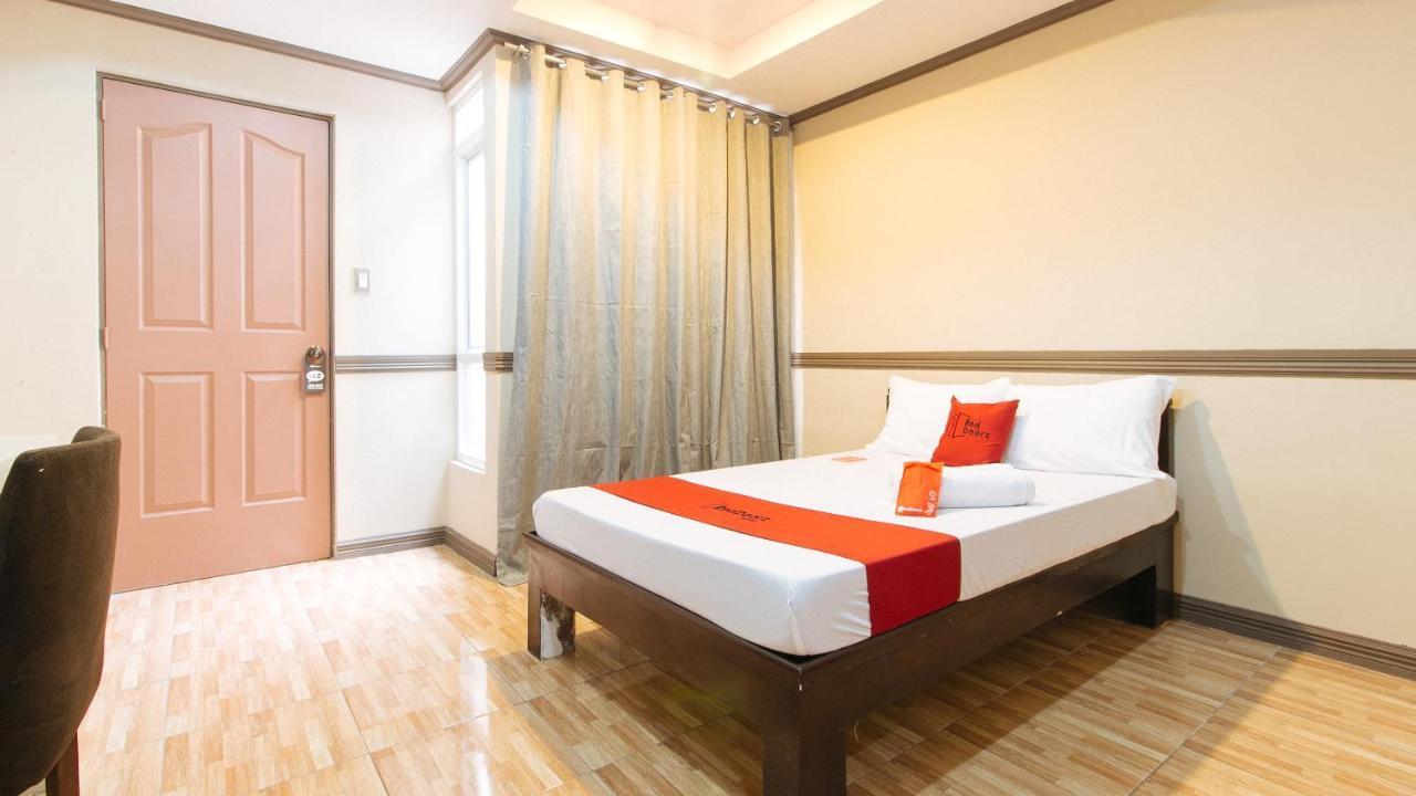 เรดดอร์ซ พลัส แอท แคนลีย์ เรซิเดนเชียล Hotel Pasig City ภายนอก รูปภาพ