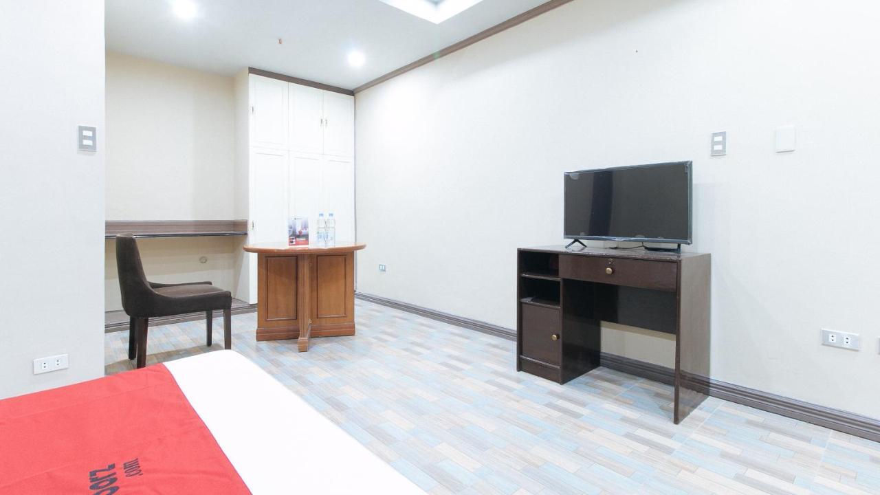 เรดดอร์ซ พลัส แอท แคนลีย์ เรซิเดนเชียล Hotel Pasig City ภายนอก รูปภาพ