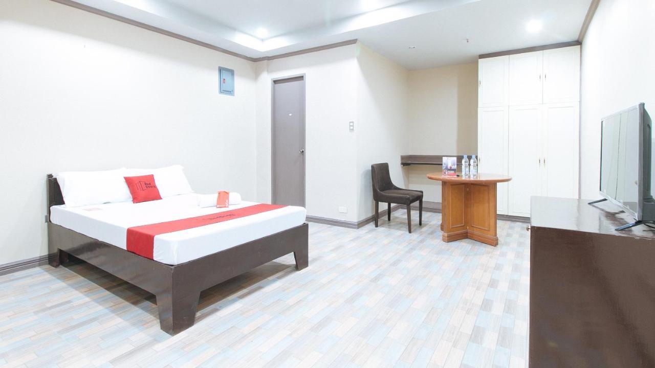 เรดดอร์ซ พลัส แอท แคนลีย์ เรซิเดนเชียล Hotel Pasig City ภายนอก รูปภาพ