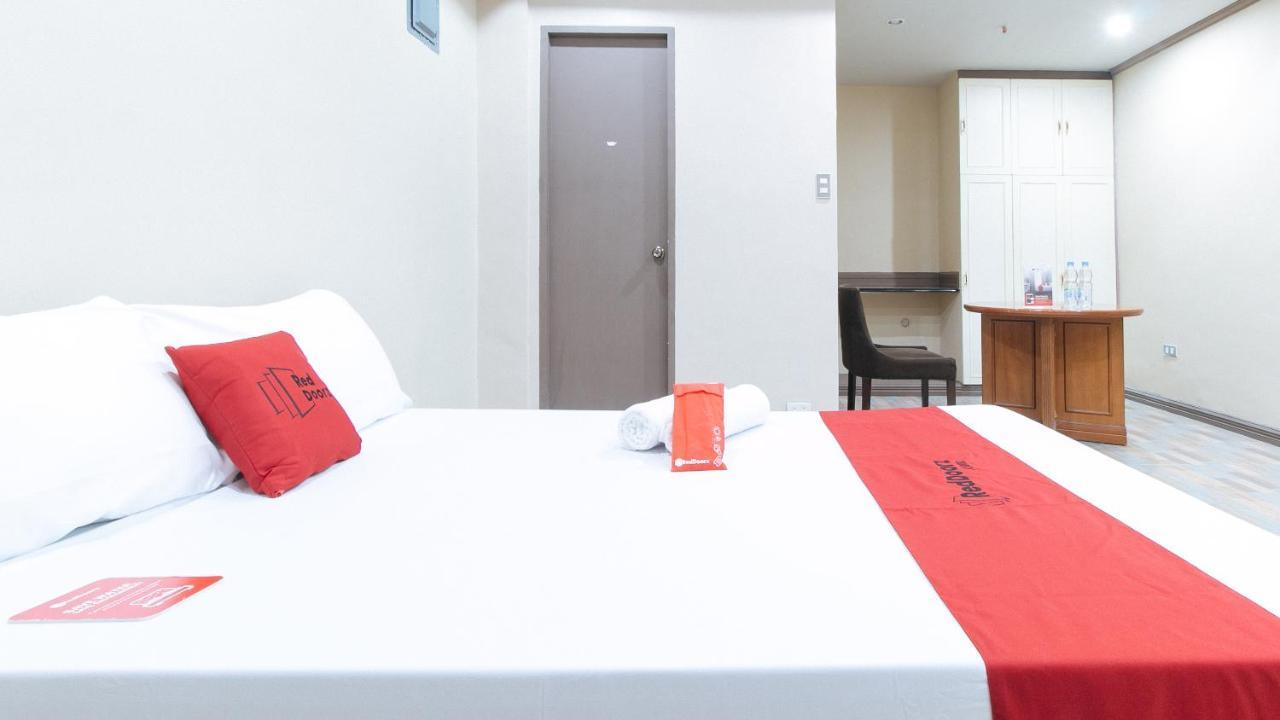 เรดดอร์ซ พลัส แอท แคนลีย์ เรซิเดนเชียล Hotel Pasig City ภายนอก รูปภาพ