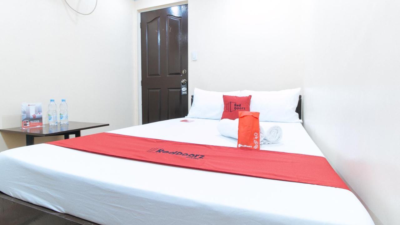 เรดดอร์ซ พลัส แอท แคนลีย์ เรซิเดนเชียล Hotel Pasig City ภายนอก รูปภาพ