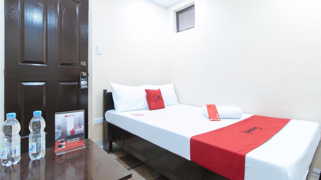 เรดดอร์ซ พลัส แอท แคนลีย์ เรซิเดนเชียล Hotel Pasig City ภายนอก รูปภาพ